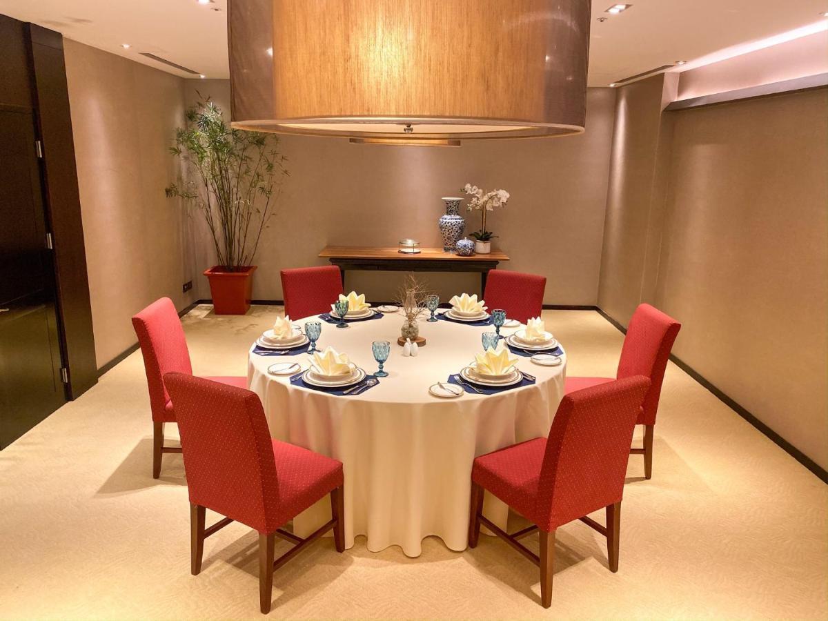 Palau Royal Resort Koror Ngoại thất bức ảnh