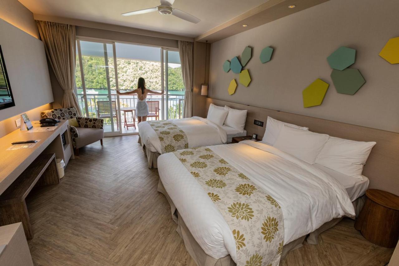 Palau Royal Resort Koror Ngoại thất bức ảnh