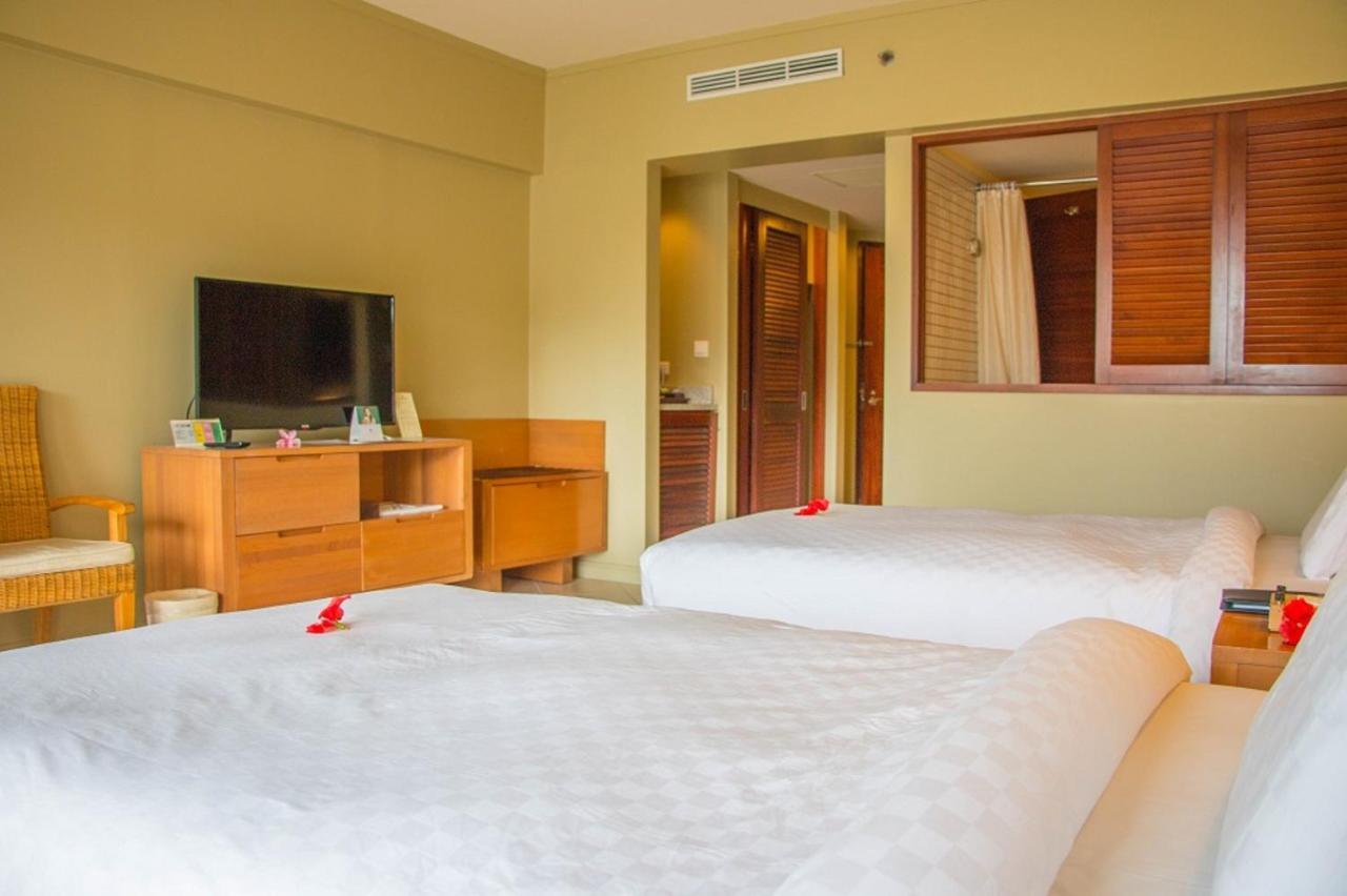 Palau Royal Resort Koror Ngoại thất bức ảnh