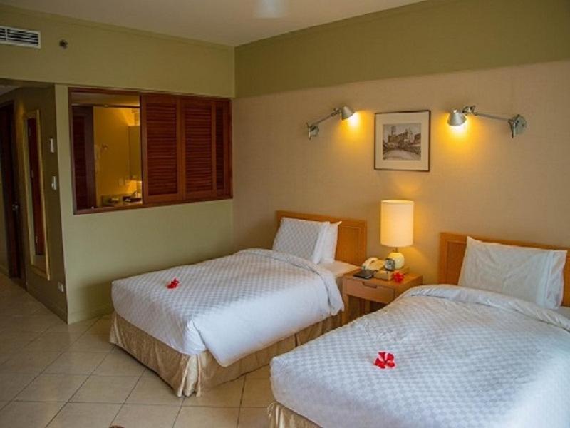 Palau Royal Resort Koror Ngoại thất bức ảnh