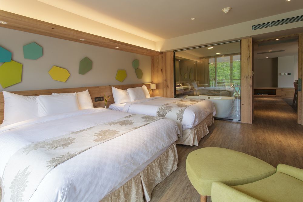 Palau Royal Resort Koror Ngoại thất bức ảnh
