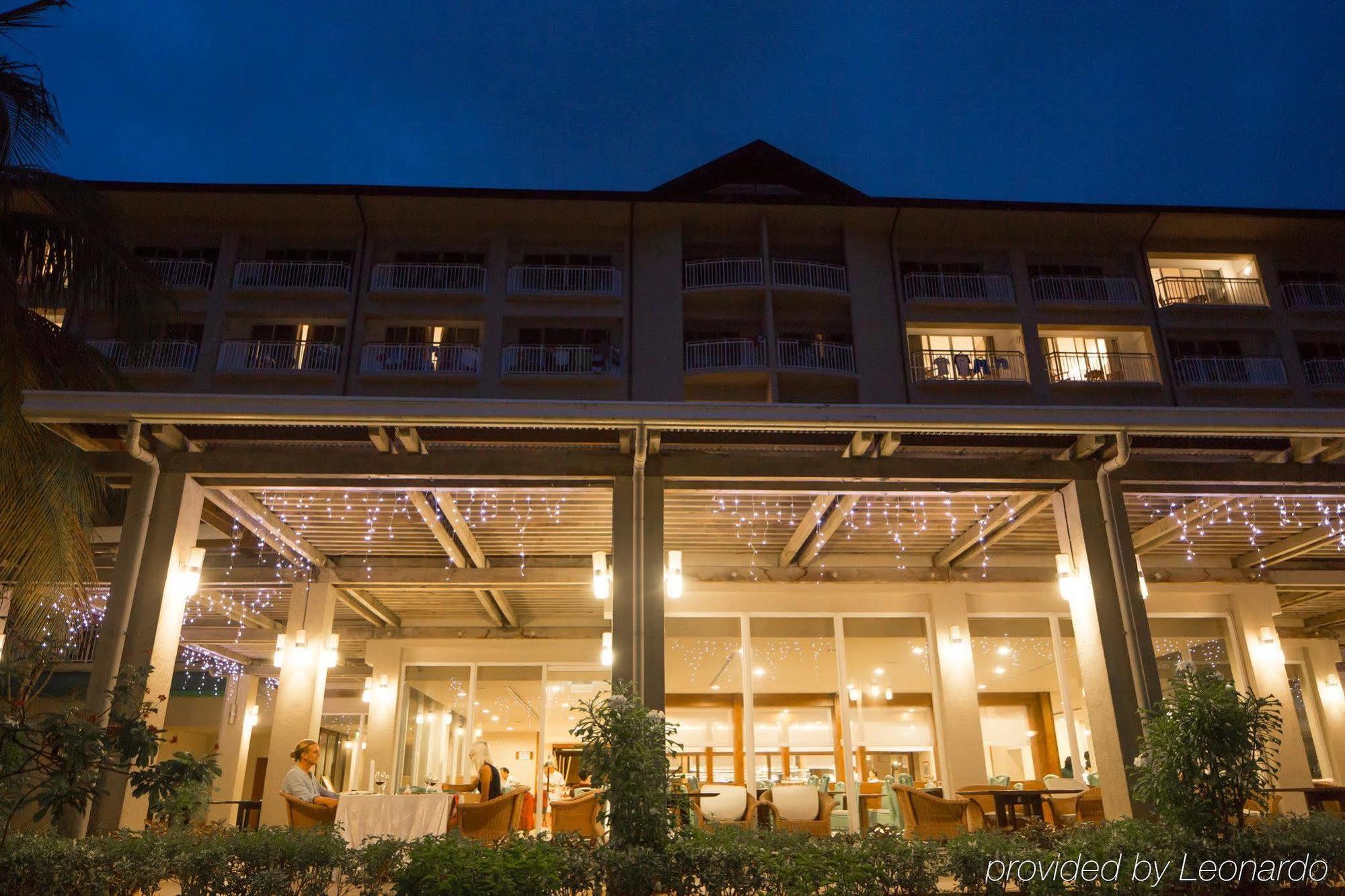 Palau Royal Resort Koror Ngoại thất bức ảnh